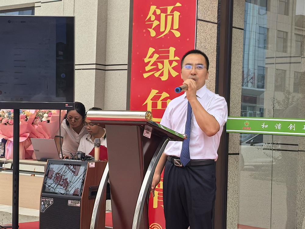 刘著著.jpg 刘著著.jpg